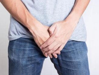 Un membru al unui bărbat într -un bărbat